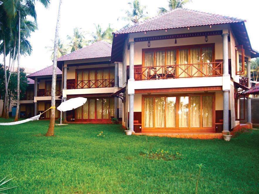Hotel Ananda Lakshmi Ayurveda Retreat à Chowara Extérieur photo